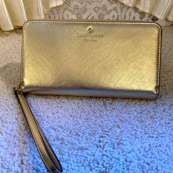 kate spade Handbags - KATE SPADE METALLIC GOLD WRISTLET